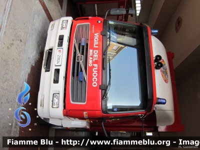 Volvo FL 250 II serie
Vigili del Fuoco
Comando Provinciale di Milano
Nucleo NBCR
VF 21834
Parole chiave: Volvo FL_250_IIserie VF21834