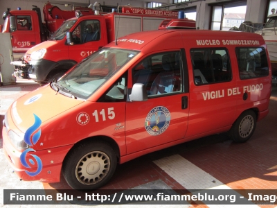 Fiat Scudo II serie
Vigili del Fuoco
Comando Provinciale di Milano
Nucleo Sommozzatori
VF 22514
Parole chiave: Fiat Scudo_IIserie VF22514