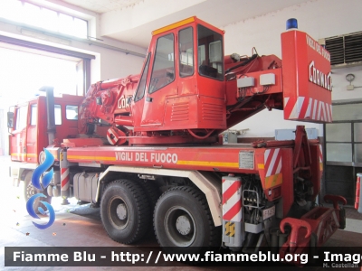 Astra BM305F
Vigili del Fuoco
Comando Provinciale di Milano
AutoGru da 30 ton allestimento Cormach
VF 14578
Parole chiave: Astra BM305F VF14578