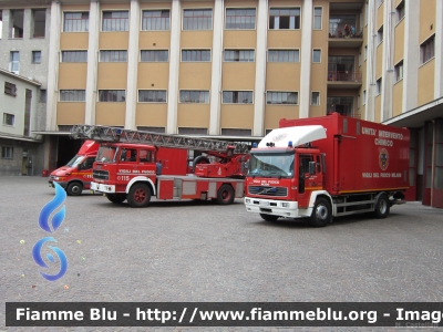 Volvo FL 250 II serie
Vigili del Fuoco
Comando Provinciale di Milano
Nucleo NBCR
VF 21834
Parole chiave: Volvo FL_250_IIserie VF21834