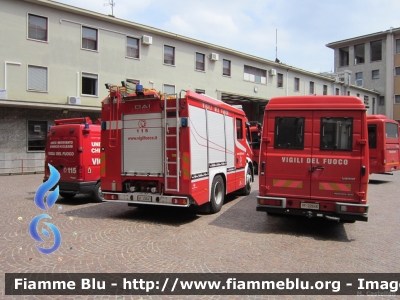 Volvo FL 280 III serie
Vigili del Fuoco
Comando Provinciale di Milano
AutoPompaSerbatoio allestimento Bai
VF 25641
Parole chiave: Volvo FL_280_IIIserie VF25641 Mercedes-Benz Vario_614D VF22646