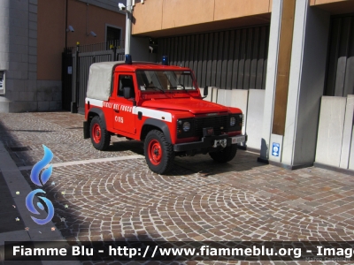 Land Rover Defender 90
Vigili del Fuoco
Comando Provinciale di Pordenone
VF 22353
Parole chiave: Land-Rover Defender_90 VF22353 Raduno_ANVVF_FVG_2012