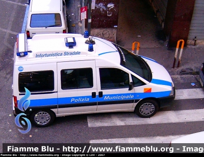 Fiat Scudo III serie
Polizia Municipale Napoli
Parole chiave: Fiat Scudo_IIIserie