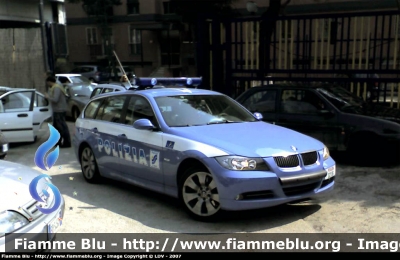 Bmw 320 E91 Touring
Polizia di Stato
Polizia Stradale in servizio sulla Tangenziale di Napoli
POLIZIA D2136
Parole chiave: Bmw 320_E91_Touring PoliziaD2136