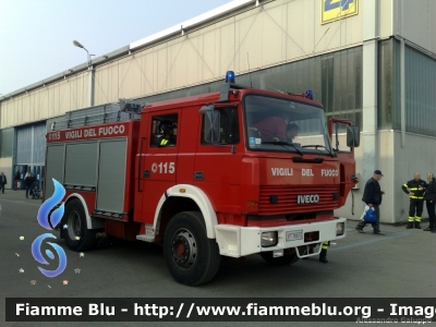 Iveco 190-26
Vigili del Fuoco
Comando Provinciale di Verona
AutoPompaSerbatoio allestimento Baribbi ricondizionata Scelza
VF 16670
Parole chiave: Iveco 190-26 VF16670