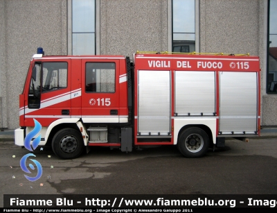 Iveco City2000 100E21 I serie
Vigili del Fuoco
Comando Provinciale di Verona
AutoPompaSerbatoio allestimento Iveco-Magirus ricondizionata Carrozzeria Fortini
VF 21126
Parole chiave: Iveco City2000_100E21_Iserie VF21126 Samoter_2011