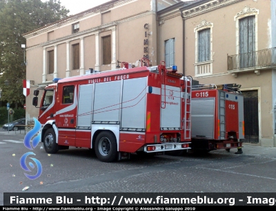 Volvo FL 280 III serie
Vigili del Fuoco
Comando Provinciale di Padova
Distaccamento di Este
AutopompaSerbatoio 
Allestimento Bai
VF 25705
Parole chiave: Volvo FL_280_IIIserie VF25705