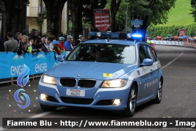 BMW 320 Touring E91 restyle
Polizia di Stato 
Polizia Stradale  
POLIZIA H4211
Giro D'Italia 2015
Parole chiave: BMW 320_Touring_E91_restyle POLIZIAH4211 Giro_Italia_2015