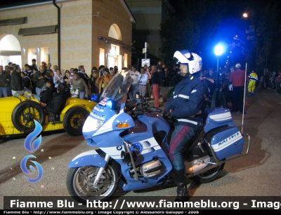 BMW850rt
Polizia di Stato
Polizia Stradale
1000 Miglia 2007
Parole chiave: BMW 850rt Polizia Stradale Moto