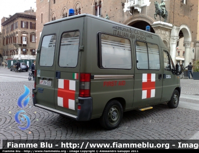 Fiat Ducato II serie
Aeronautica Militare
C.O.F.A.
Poggio Renatico (FE)
Allestimento Bollanti
( con doppie scritte italiano/inglese )
AM BN 046
Parole chiave: Fiat Ducato_IIserie COFA AMBN046