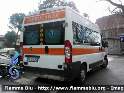 Fiat Ducato X250
Azienda Ulss 16 Padova
Ospedale S.Antonio
Allestimento Fast
Parole chiave: Fiat Ducato_X250 Ambulanza Ulss_16_Padova