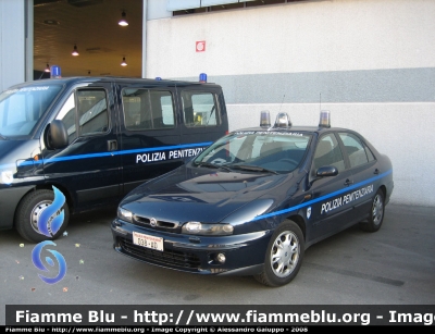 Fiat Marea II Serie
Polizia Penitenziaria
Autovettura Utilizzata dal Nucleo Radiomobile per i Servizi Istituzionali
POLIZIA PENITENZIARIA 038 AD

Parole chiave: Fiat Marea berlina II serie Polizia Penitenziaria