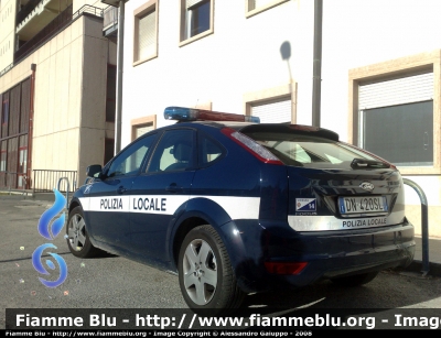 Ford Focus II serie
Polizia Locale Vicenza
Parole chiave: Veneto (VI) Ford Focus_II_serie Polizia_Locale