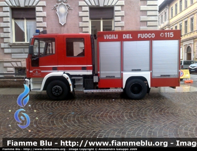 Iveco EuroCargo 120E23 I serie
Vigili del Fuoco 
Corpo Permanente di Trento
Allestimento Iveco Magirus
VF F25 TN
Parole chiave: Iveco EuroCargo_120E23_Iserie VVF_Trento VFF25TN