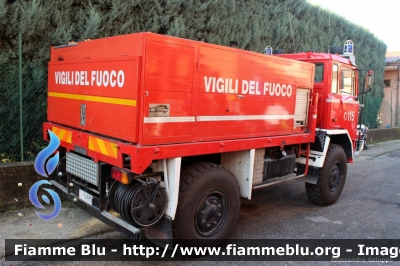 Iveco 80-16
Vigili del Fuoco
Comando Provinciale di Vicenza
Distaccamento di Lonigo
Allestimento Baribbi
VF 14885
Parole chiave: Iveco 80-16 VF14885