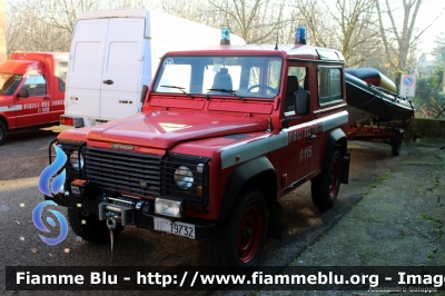 Land Rover Defender 90
Vigili del Fuoco
Comando Provinciale di Vicenza
Distaccamento di Lonigo
VF 19732
Parole chiave: Land-Rover Defender_90 VF19732