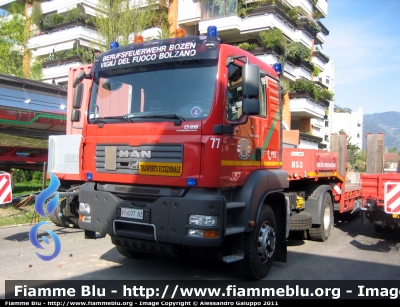 Man TGA 18.480
Vigili del Fuoco
Corpo Permanente di Bolzano
Berufsfeuerwehr Bozen
VF 077 BZ
Parole chiave: Man TGA_18.480 VF077BZ