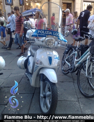 Piaggio Liberty 125
Polizia Locale 
Verona
-senza dispositivi-
Parole chiave: Piaggio Liberty_125