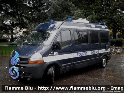 Renault Master III serie
Polizia Locale 
Verona
Ufficio Mobile
Allestimento Project Service
POLIZIA LOCALE YA 820 AC
Parole chiave: Renault Master_IIIserie POLIZIALOCALEYA820AC