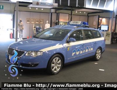 Volkswagen Passat Variant VI serie
Polizia di Stato
Polizia Stradale 
Autostrada BS-VR-VI-PD
Polizia F4693
In esposizione alla fiera campionaria di Padova 2007

Parole chiave: Volkswagen_Passat_Variant_VI_serie