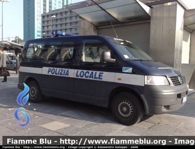 Volkswagen Transporter T5
Polizia Locale
Padova

Parole chiave: Volkswagen Transporter_T5 PL_Padova