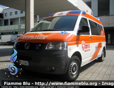 Volkswagen Transporter T5
Croce Bianca Bolzano
Weisses Kreuz Bozen
Ambulanza da Trasporto/KTW
Allestimento "Hornis M" di Ambulanz Mobile
WK 420
PC ZS0BL
Parole chiave: Volkswagen Transporter_T5 Ambulanza PCZS0BL Civil_Protect_2011