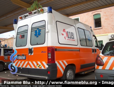 Fiat Ducato III Serie
118 Modena Soccorso
Azienda USL di Modena
Ambulanza "MO1619" Allestita Aricar

Parole chiave: Fiat Ducato_IIISerie Ambulanza 118_Modena