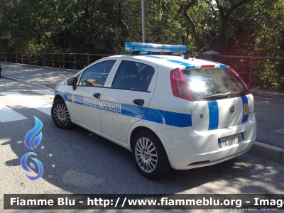 Fiat Grande Punto
Polizia Locale Trieste
POLIZIA LOCALE YA470AD
Parole chiave: Fiat Grande_Punto PoliziaLocaleYA470AD