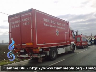 Iveco Stralis AT190S43 I serie
Vigili del Fuoco
Comando Provinciale di Venezia
Nucleo Operativo Chimico Speciale NOCS-NBCR di Mestre (VE)
VF 25603
Parole chiave: Iveco Stralis_AT190S43_Iserie VF25603