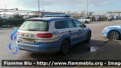 Vokswagen Passat Variant VIII serie
Polizia di Stato
Polizia Stradale in servizio sulla rete CAV
POLIZIA M3665
Parole chiave: Vokswagen Passat_Variant_VIIIserie POLIZIAM3665