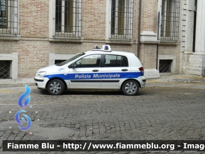 Hyundai Getz
Polizia Municipale Senigallia (AN)
Parole chiave: Hyundai Getz