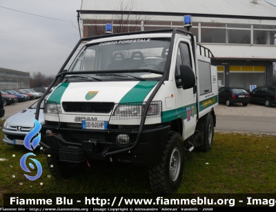 Scam SM55 4x4
Corpo Forestale Regionale del Friuli Venezia Giulia
Veicolo con stemma Protezione Civile Regionale
Parole chiave: Scam SM55_4x4