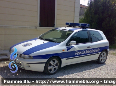 Fiat Bravo
Polizia Municipale
Jolanda di Savoia
Parole chiave: Fiat Bravo