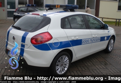 Fiat Nuova Bravo
PM Medio friuli (UD). Fotografia © Carlo Fadel
Parole chiave: Fiat Bravo Polizia Municipale Medio Friuli Codroipo