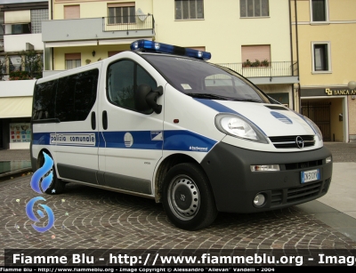 Opel Vivaro
PM Sile (Azzano Decimo 03): Livrea Polizia Comunale.
Parole chiave: Opel Vivaro PM Sile Azzano_Decimo Friuli_Venezia_Giulia