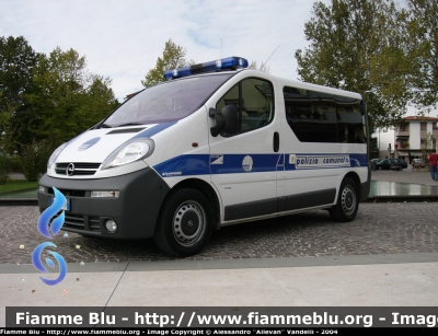 Opel Vivaro
PM Sile (Azzano Decimo 03): Livrea Polizia Comunale.
Parole chiave: Opel Vivaro PM Sile Azzano_Decimo Friuli_Venezia_Giulia