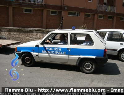 Fiat Panda
PM Avola
Parole chiave: Fiat Panda PM Avola Sicilia