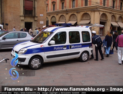 Renault Kangoo I serie restyle
Polizia Municipale Bologna
Parole chiave: Renault Kangoo_Iserie_restyle PM_Bologna