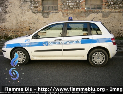 Fiat Stilo I serie
Livrea Polizia Comunale.
Parole chiave: Fiat Stilo_Iserie Polizia_Municipale Buttrio