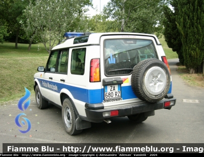 Land Rover Discovery II restyling
Polizia Municipale Castel San Pietro Terme (BO)
Parole chiave: Land-Rover Discovery_IIserie_restyling PM_Castel_San_Pietro_Terme