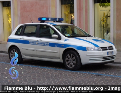 Fiat Stilo III serie
Parole chiave: Fiat Stilo_III_serie Polizia_Municipale Maniago