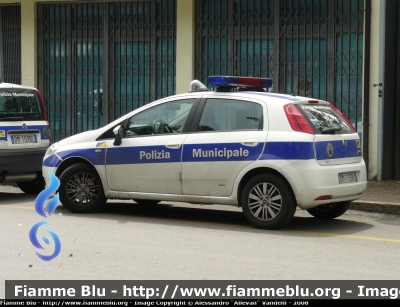 Fiat Grande Punto
Polizia Municipale Modena
Parole chiave: Fiat Grande_Punto