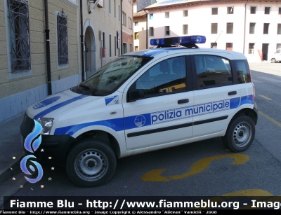 Fiat Nuova Panda 4x4
PM Pavia di Udine
Parole chiave: Fiat Nuova_panda_4x4 PM Pavia_di_Udine