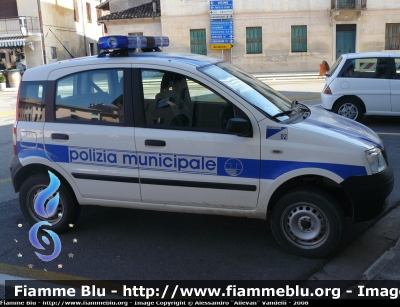 Fiat Nuova Panda 4x4
PM Pavia di Udine
Parole chiave: Fiat Nuova_panda_4x4 PM Pavia_di_Udine