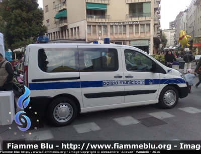 Fiat Scudo IV serie
Polizia Locale Pordenone
livrea Polizia Municipale
Unità Operativa Pronto Intervento
POLIZIA LOCALE YA870AA
Parole chiave: Fiat Scudo_IVserie PoliziaLocaleYA870AA