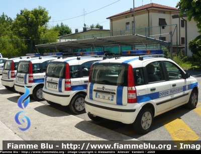 Fiat Nuova Panda
PM Pordenone
POLIZIA LOCALE - YA 698 - 701 - 702 - 703 AC
Parole chiave: FIAT NUOVA_PANDA PM pordenone friuli_venezia_giulia POLIZIA_LOCALE Ya699ac ya701ac ya702ac ya703ac