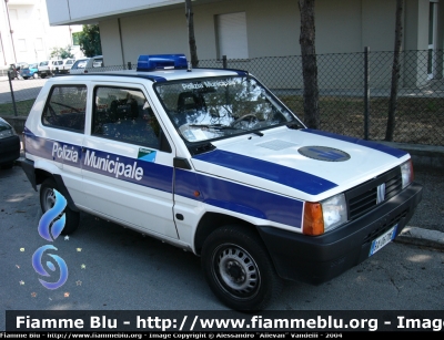 Fiat Panda
PM Riccione
Parole chiave: Fiat Panda PM Riccione emilia_romagna