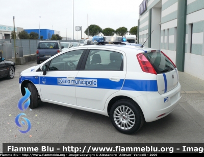 Fiat Grande Punto
PM Ronchis di Latisana

Allestimento Battiston
Parole chiave: Fiat Grande_punto PM Ronchis friuli_venezia_giulia