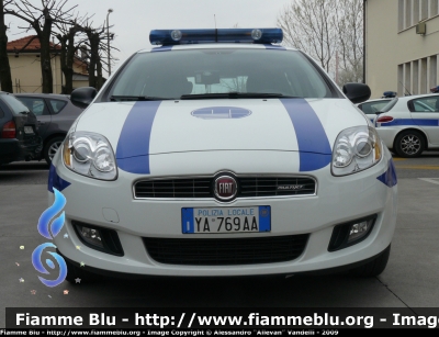 Fiat Nuova Bravo
PM Pordenone - Roveredo in Piano
POLIZIA LOCALE YA 769 AA
Allestimento Ciabilli
Parole chiave: Fiat Nuova_bravo PM pordenone roveredo_in_piano POLIZIA_LOCALE_YA769AA friuli_venezia_giulia