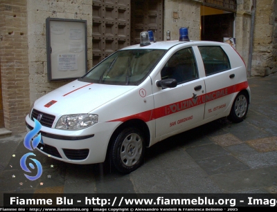 Fiat Punto III serie
PM San Giminiano
Parole chiave: Fiat punto_IIIserie PM San_Giminiano